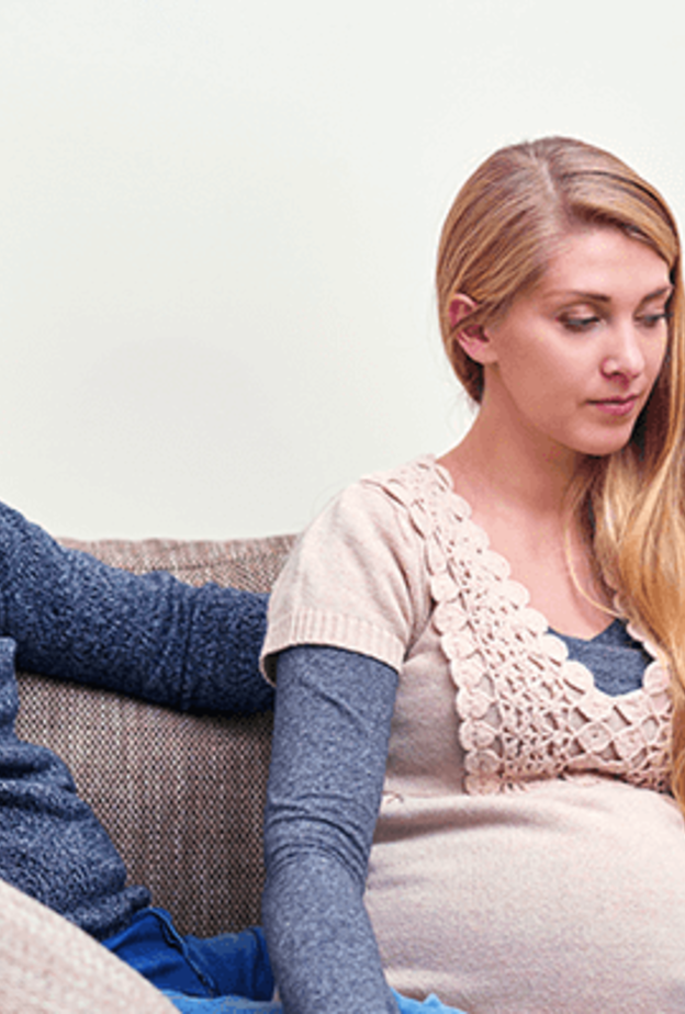 ما هي اسباب اهمال الزوج لزوجته الحامل