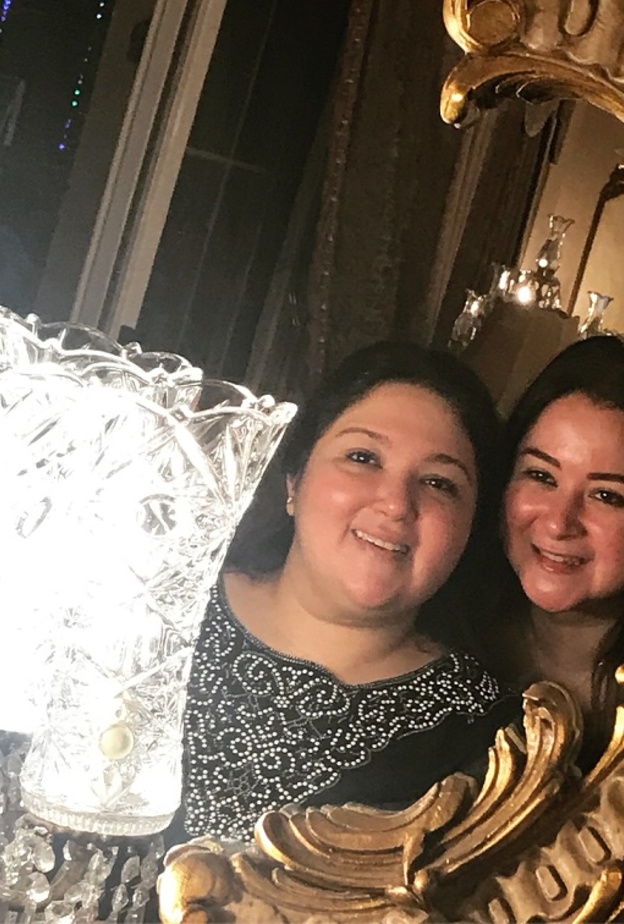 مي وسارة نور الشريف