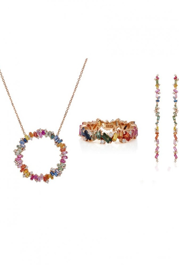 طقم من شي بي She Bee