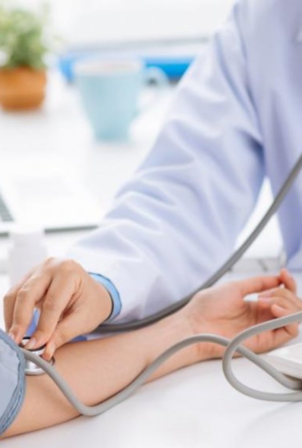 نزيف الأنف من أعراض ارتفاع ضغط الدم