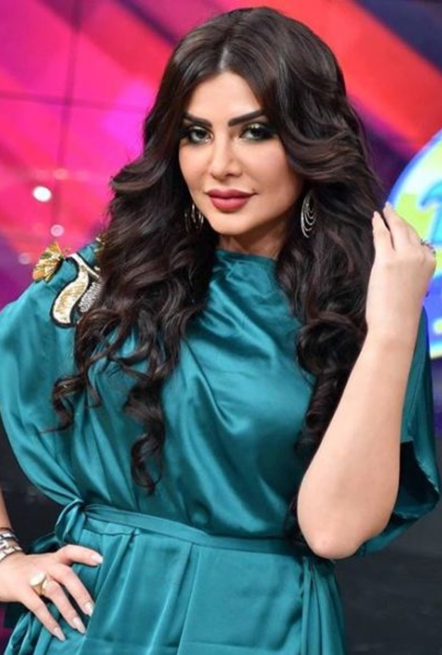 ايقاف امل العوضي عن برنانج "لمسة فوز"