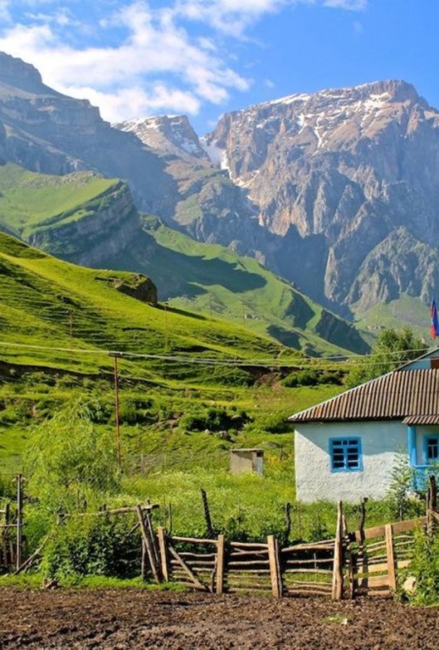 روعة المروج الخضراء في أذربيجان