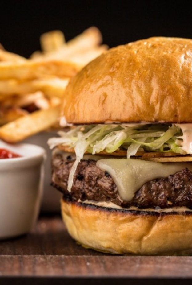  يميل مولود الجوزاء إلى التنوع في الطعام والتجديد ولا يفضل نوعا واحدا