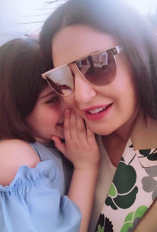 سيرين عبد النور وابنتها