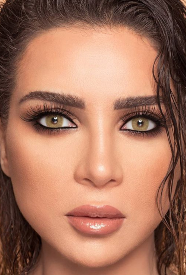 مي عز الدين تجري عمليات تجميل جديدة 2018