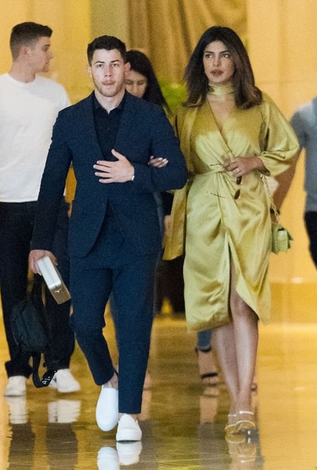نيك جوناس Nick Jonas يرافق بريانكا تشوبرا Priyanka Chopra في حفل Met Gala