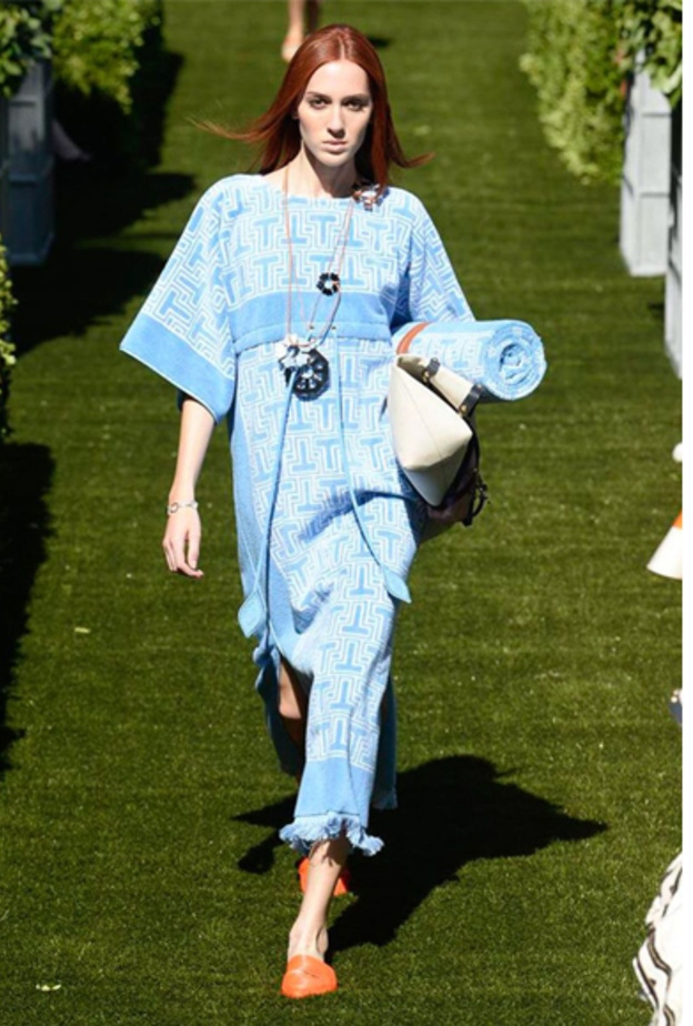 تصاميم رائعة من ISSEY MIYAKE