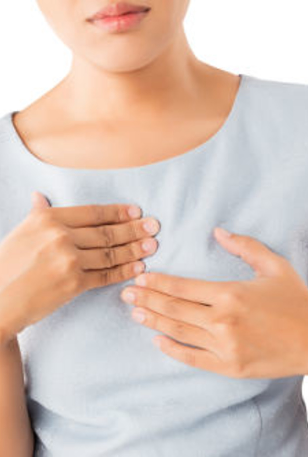 ألم التهاب غضاريف القفص الصدري يشبه النوبات القلبية