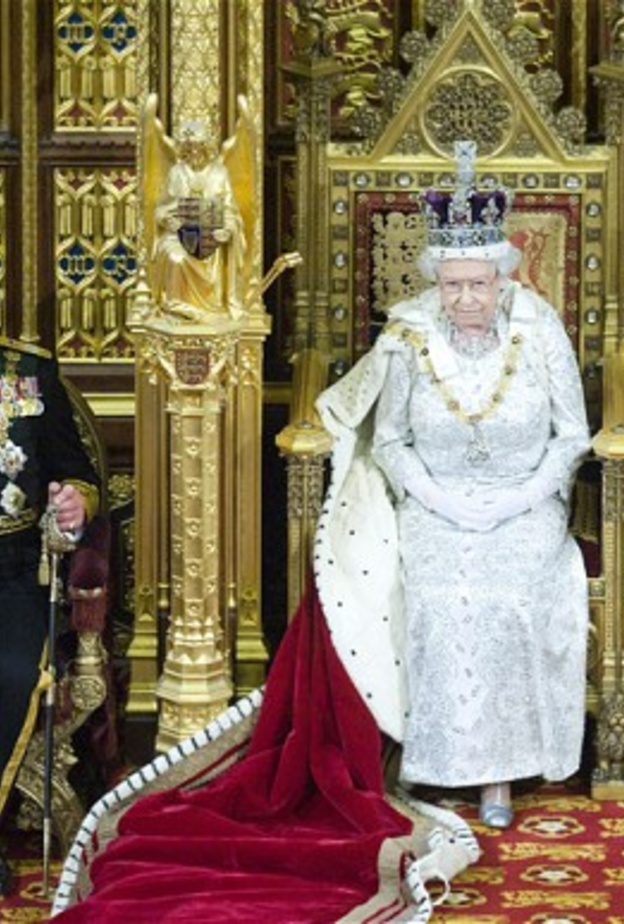 لهذا السبب لن تقوم الملكة بالتنازل عن العرش