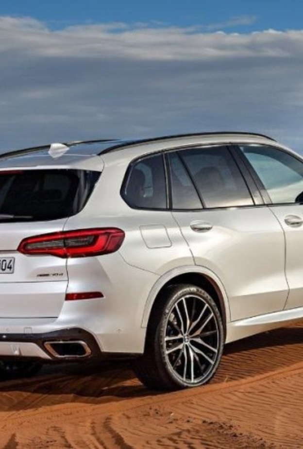 أدخلت BMW جملة من التحسينات الداخلية والخارجية