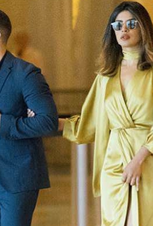 حفل غداء مبكر لعائلة جوناس