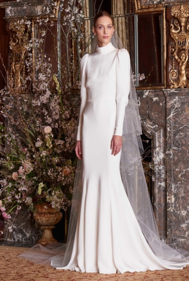 فستان زفاف بقصات مستقيمة