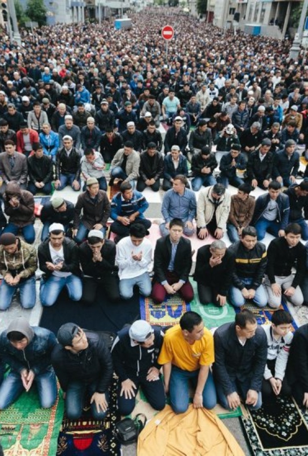 من أشهر الأطعمة التي اعتاد المسلمين في روسيا على تناولها في عيد الفطر في روسيا هو طبق مانتي