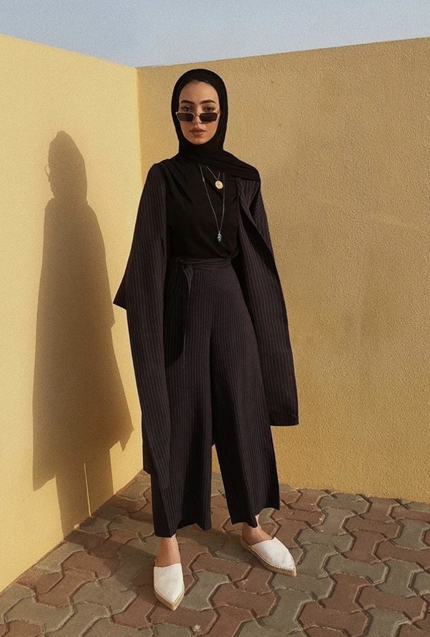 اطلالة ملهمة من وحدة الالوان باسلوب انيق ومحتشم