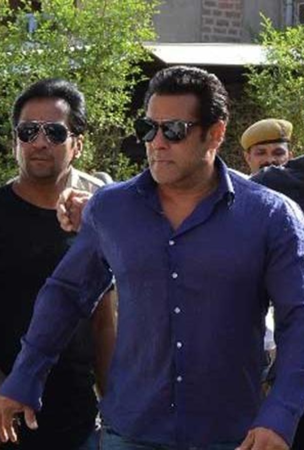  سامبات نيهرا كان يرصد تحركات سلمان خان