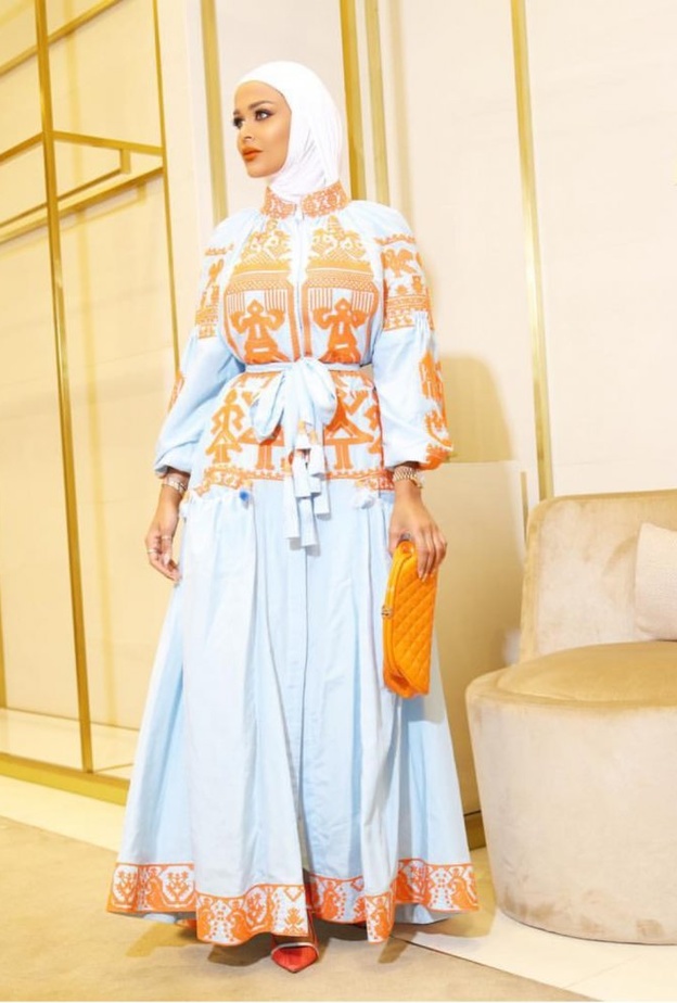 موضة الباستيل مع العبايات الواسعة بأسلوب مرمر