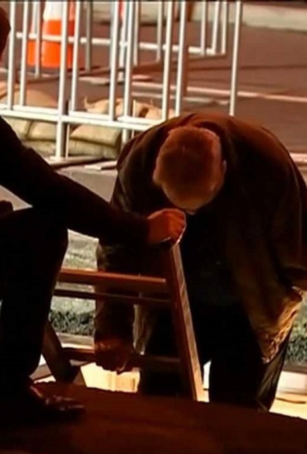 بعد دفنه لثلاثة أيام كاملة في حاوية