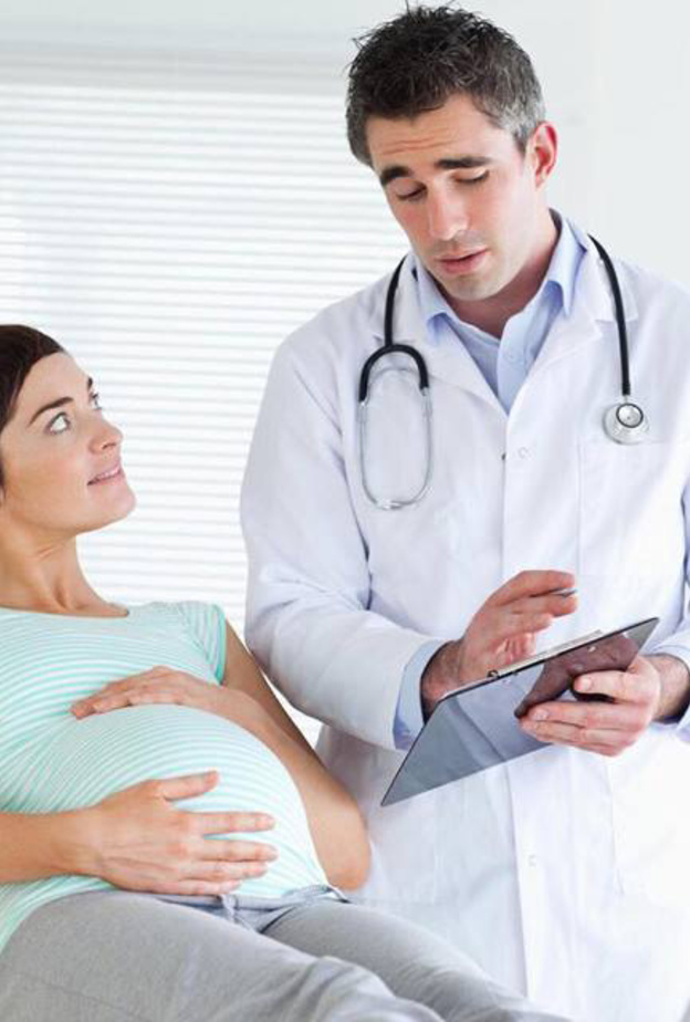 لماذا يجب المتابعة خلال أشهر الحمل مع الطبيب النسائي
