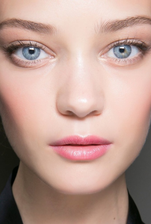 استخدمي هذه المنتجات لهذه الإطلالة