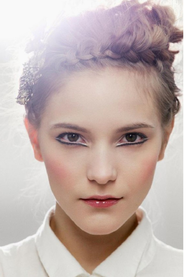 خط اندر لاينر خفيف جداً