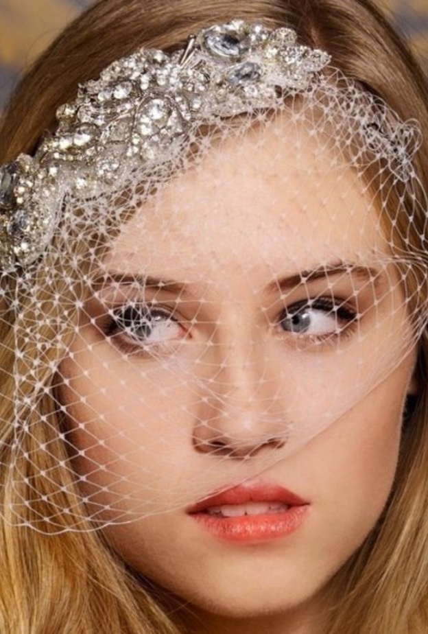 اكسسوارات الجبين موضة للعروس