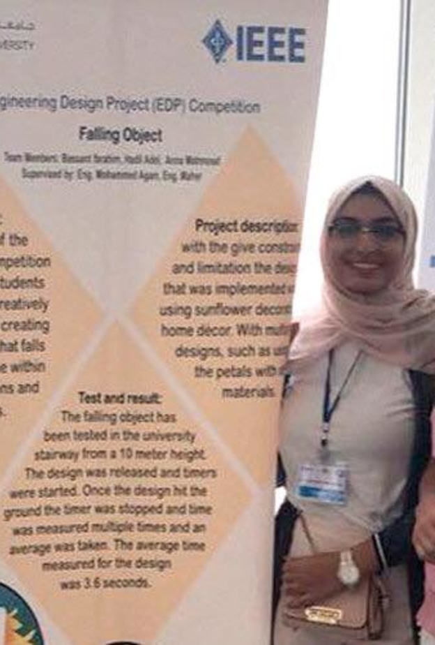 3 طالبات في جامعة عجمان يبتكرن لعبة" السقوط الحر"