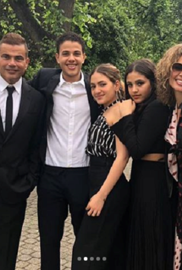 اسرة عمرو دياب