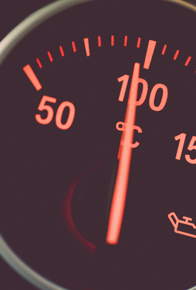 كيفية خفض حرارة السيارة والسيطرة على سخونتها