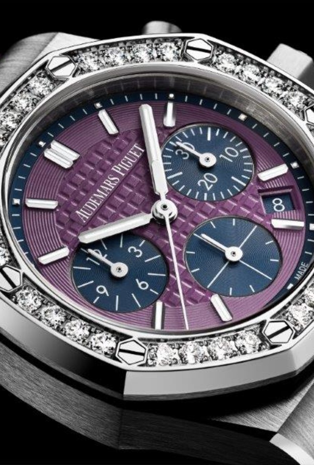 مجموعة ساعات رويال أوك أوفشور أوتوماتيك كرونوغراف 37 مم الجديدة من دار أوديمار بيغه Audemars Piguet