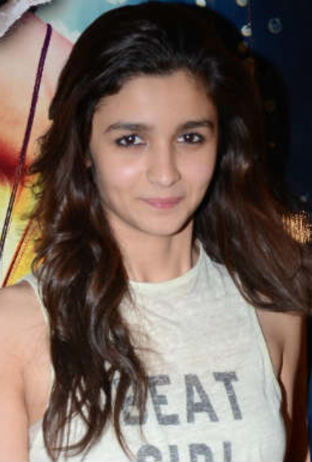  اختيار عامر خان و عليا بهات لبطولة فيلم أوشو