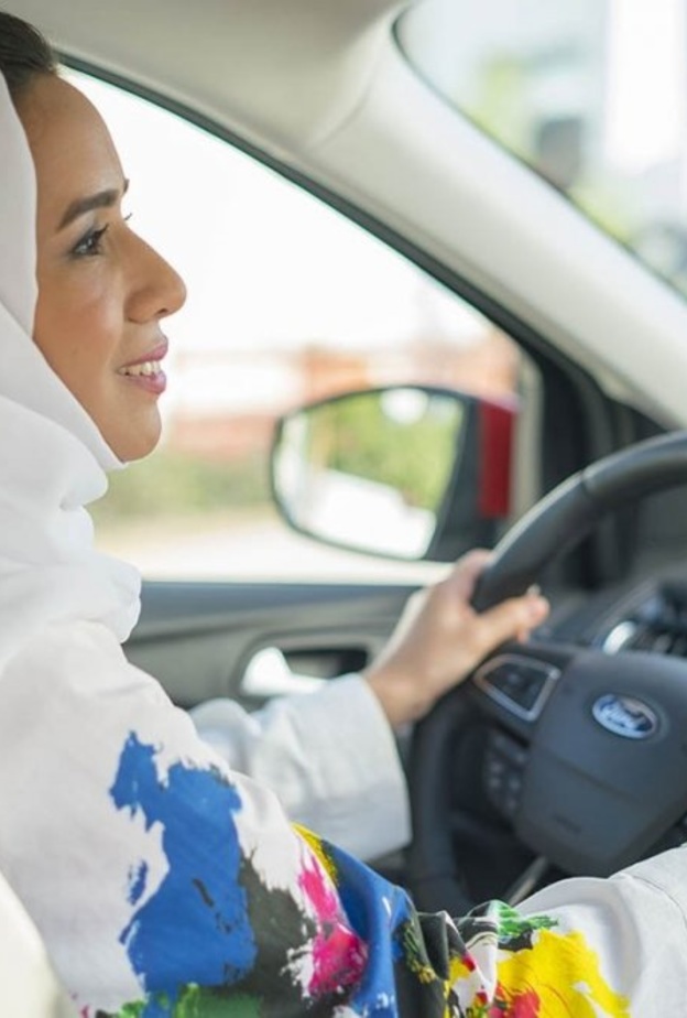 لا بد من إتباع التعليمات المرورية الصادرة من السلطات المحلية