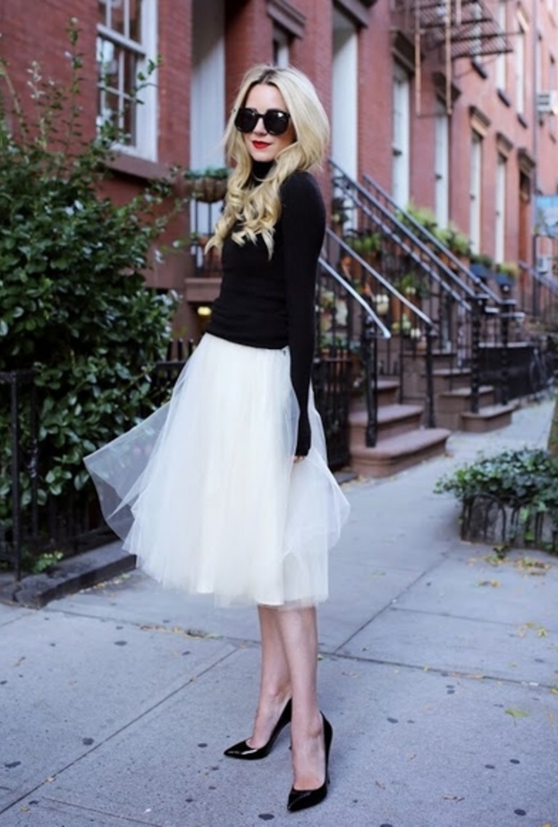 اعتمدي تنانير التول مع التيشيرت القطنية لاطلالة مميزة