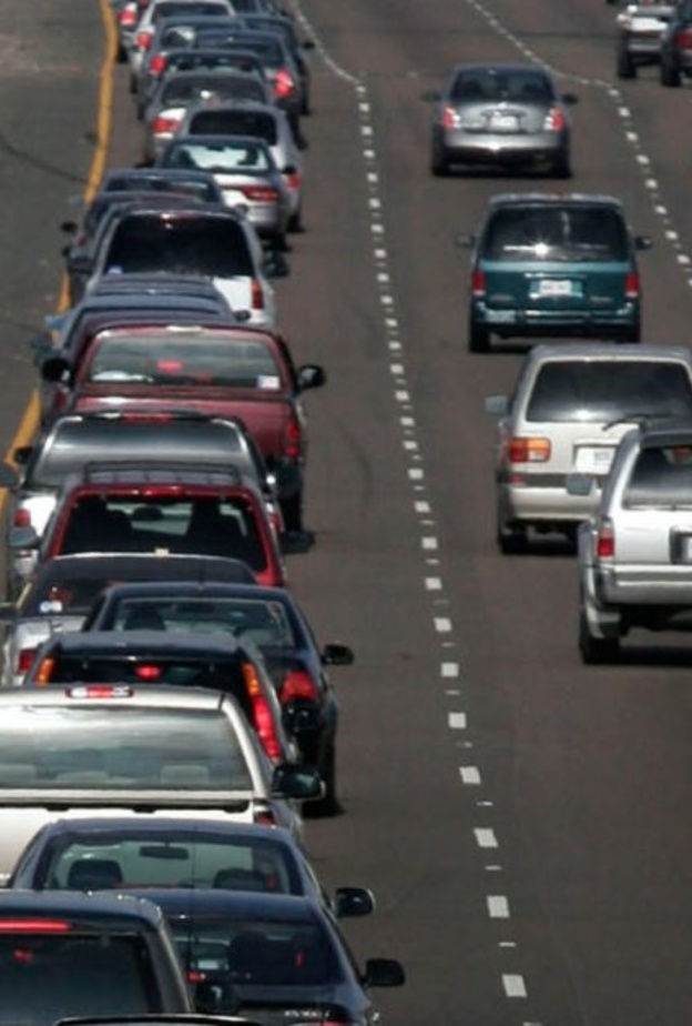 كيفية القيادة في الزحام المروري