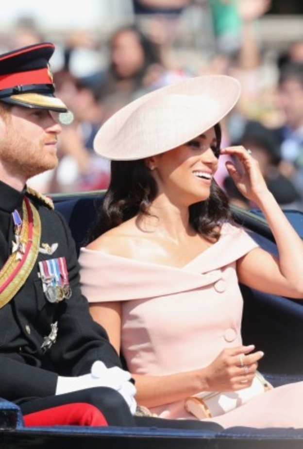  ميغان ماركل (Meghan Markle) حامل في طفلتها الأولى من الأمير هاري