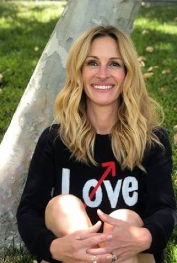 الجميلة جوليا روبرتس تنضم أخيرا إلى انستقرام وهذه أول صورة!