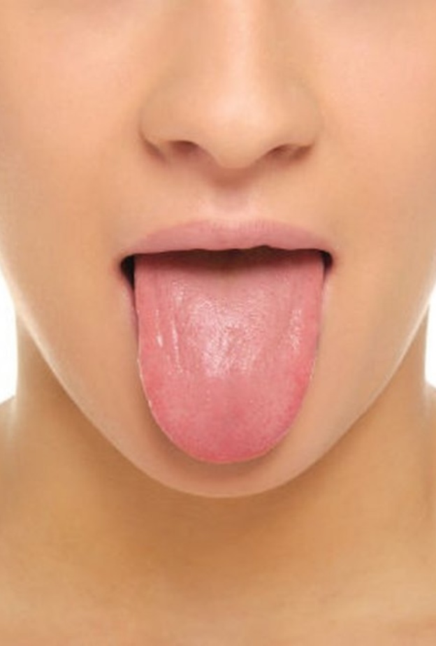 اللون الزهري هو اللون الطبيعي للسان