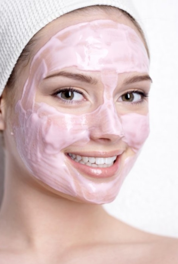 ماسكات طبيعية لتبييض وجه العروس