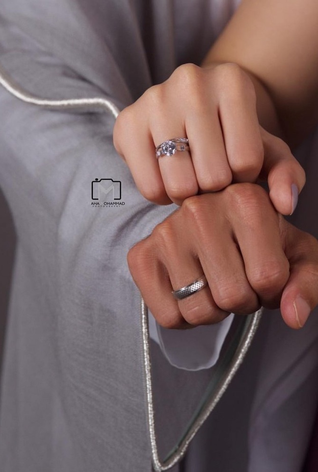 من تصوير الاعراس بكاميرا المصورة مها محمد