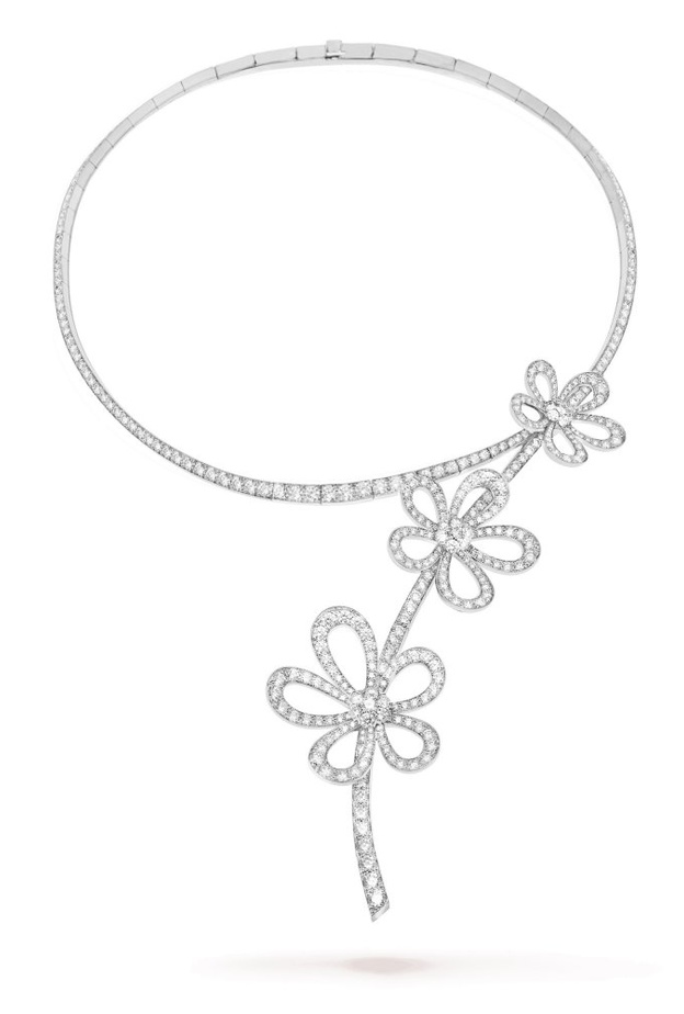 قلادة كارتييه من الماس