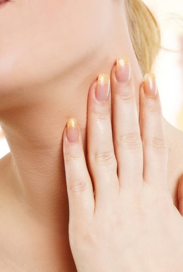 سرطان البلعوم و الحنجرة يسبب أوراما في الرقبة