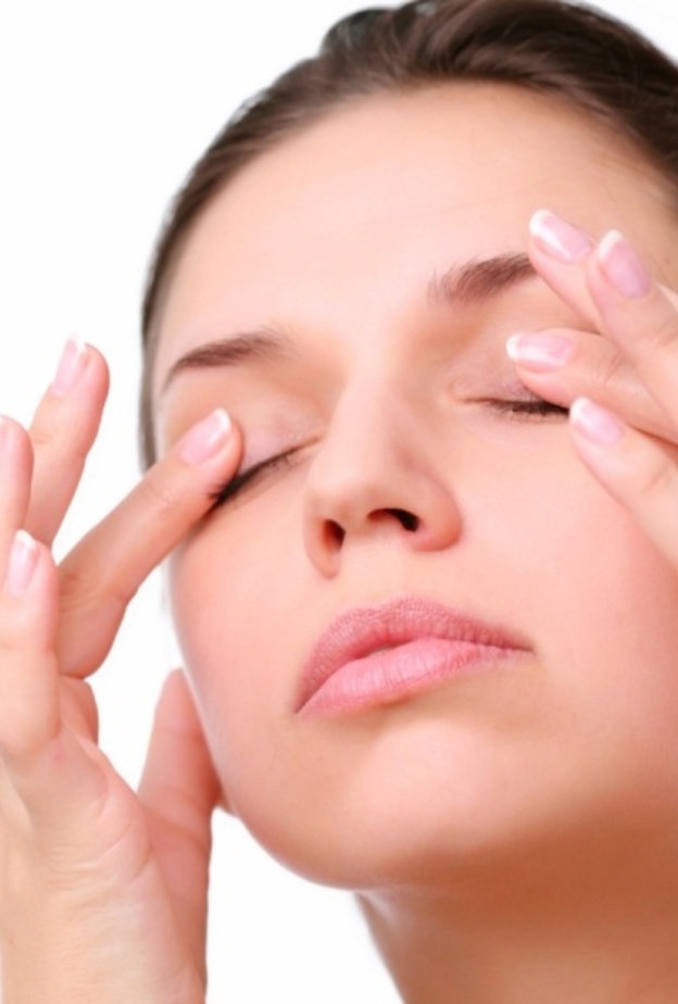 رئيسية وأولى مرض الرمد الربيعي يسبب القرنية المخروطية