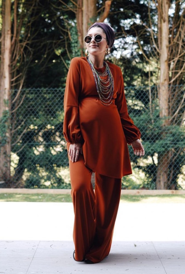 احدث ملابس الحوامل للمحجبات مع اللون الاسود