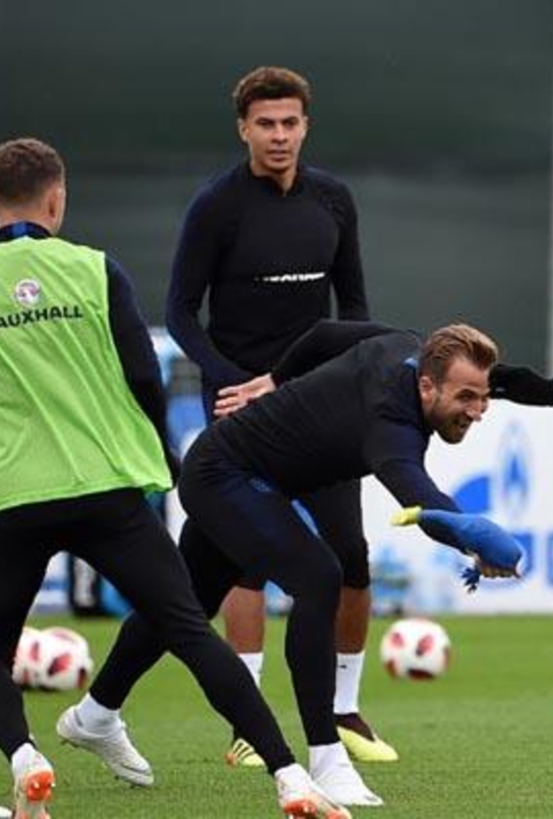 لاعبو إنجلترا طلبوا وجود الدكتورة بيبا غرانغ معهم