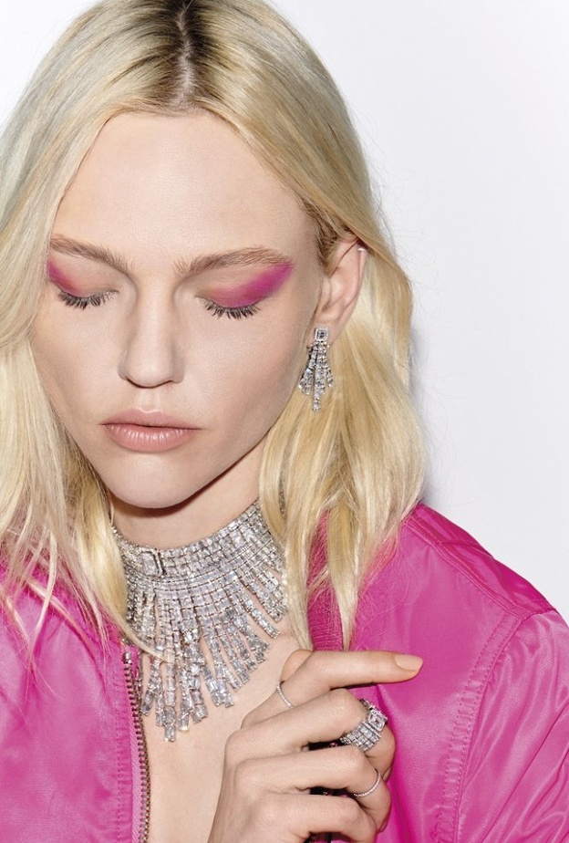 عقد Persian Drops