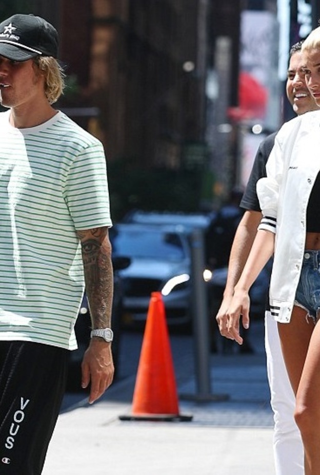 جاستن بيبر وهايلي بالدوين