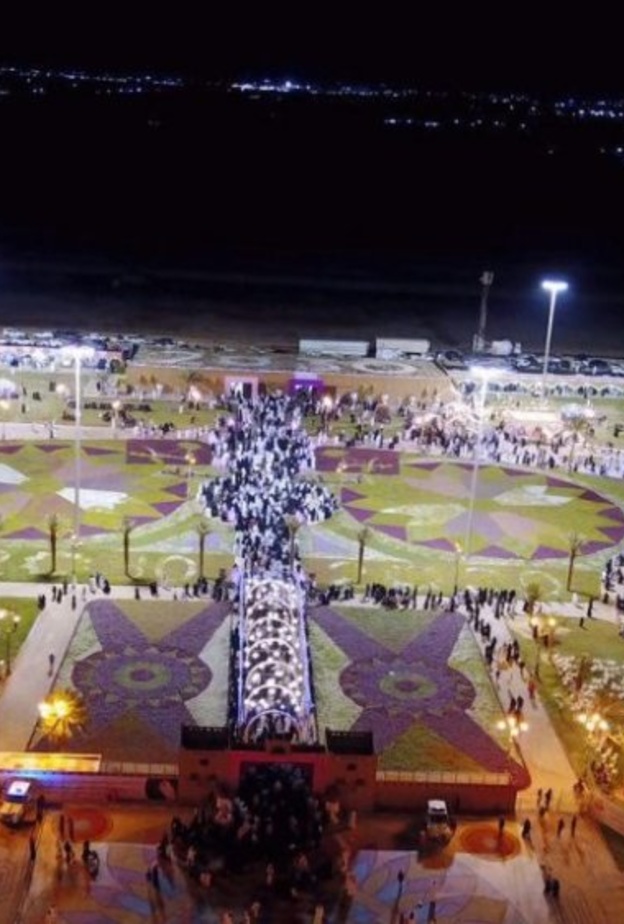 الدورة السابقة من مهرجان "الورد والفاكهة" بمنطقة تبوك