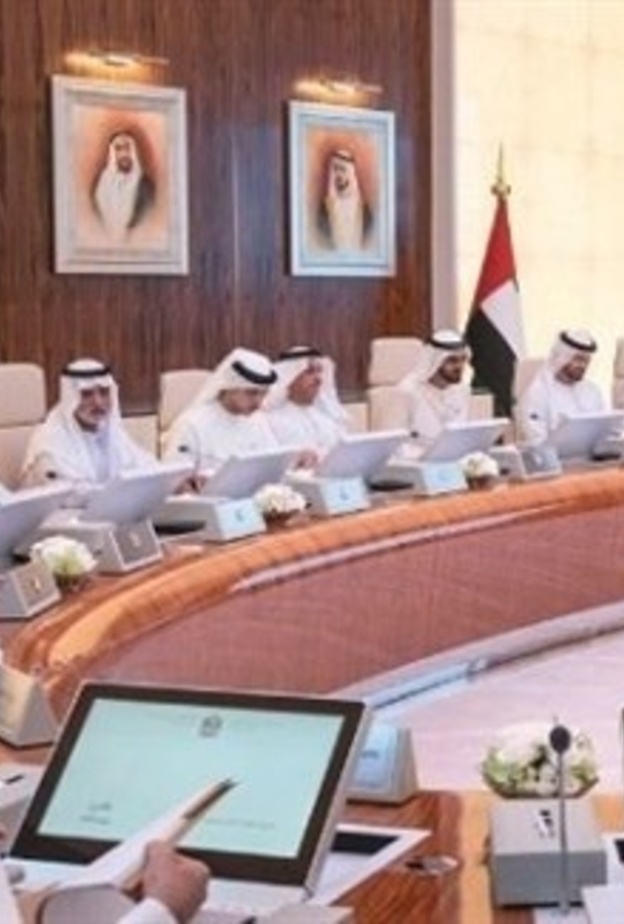 مجلس الوزراء الإماراتي يعتمد تطبيق رد ضريبة القيمة المضافة للسياح