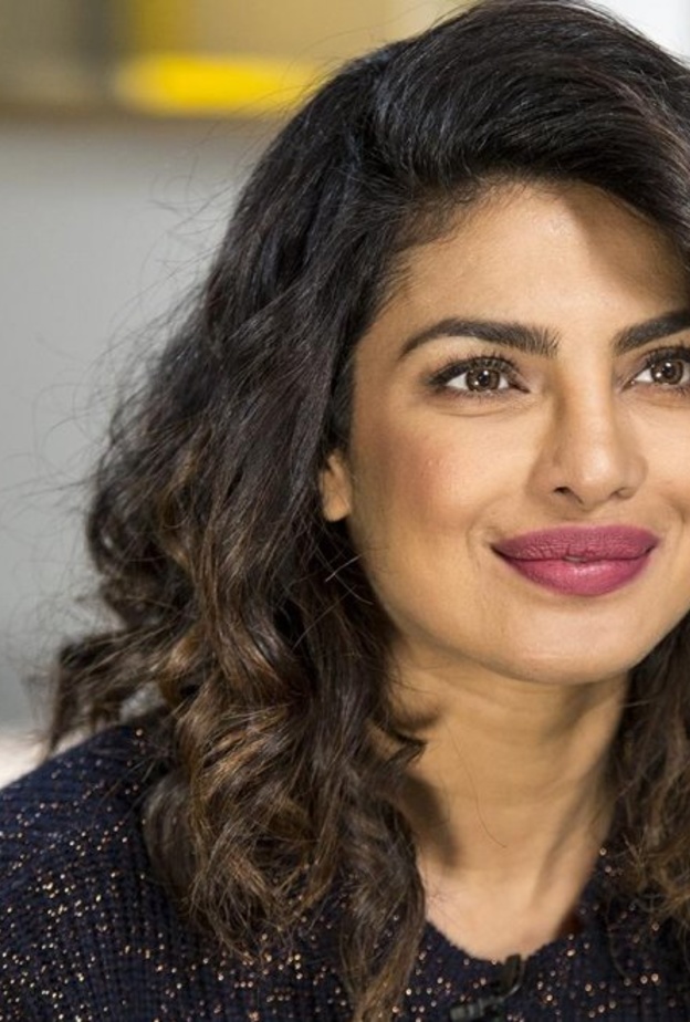  بريانكا تشوبرا تنشر صورة طريفة لها من داخل عيادة أسنان