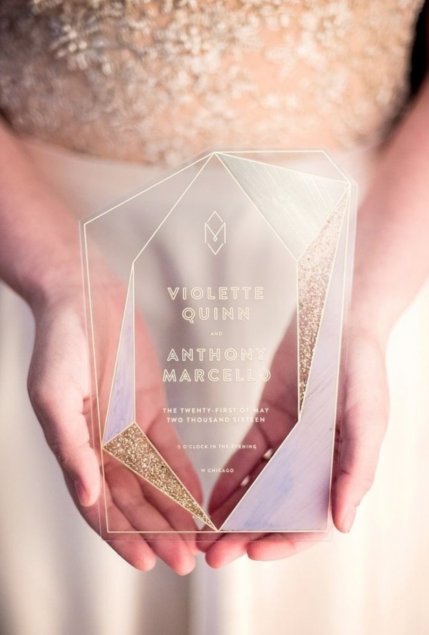 بطاقات الدعوة لحفلات الزفاف التي تحمل كتابة بخط زخرفي مبهر