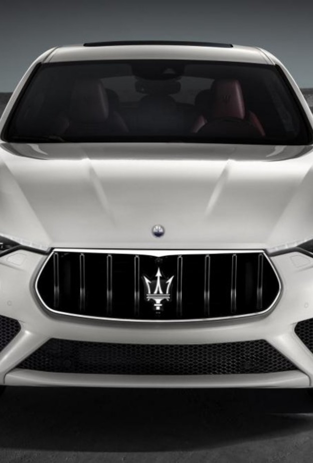 "مازيراتي ليفانتي GTS"